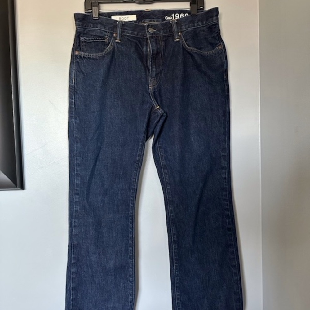 Gap 1969 Boot Cut Blue Jeans. Size 32 X 27
